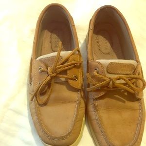 Sperry boat shoe